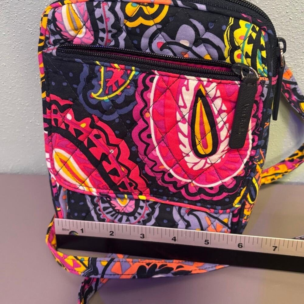Women's Vera Bradley Navy Pink Paisley Quilted Crossbody Bag One Size Pockets - Picture 9 of 9
